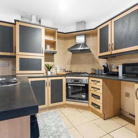 Birmingham, Modern 2 Bedroom, Free Parking Spaces, Free Wi-Fi And Netflix Exterior photo