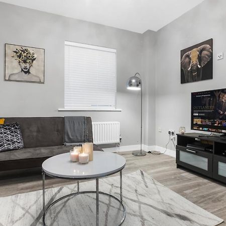 Birmingham, Modern 2 Bedroom, Free Parking Spaces, Free Wi-Fi And Netflix Exterior photo