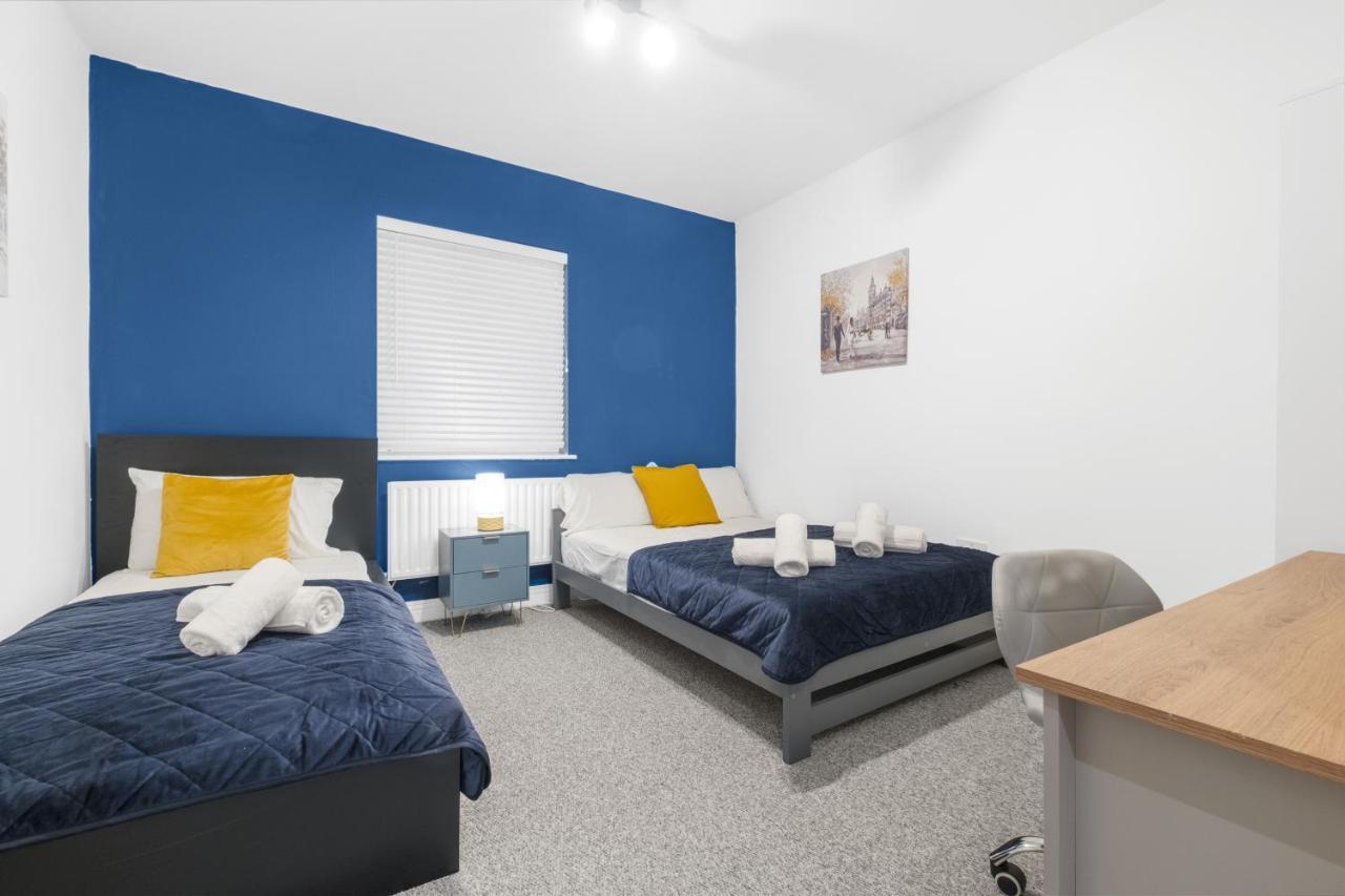 Birmingham, Modern 2 Bedroom, Free Parking Spaces, Free Wi-Fi And Netflix Exterior photo