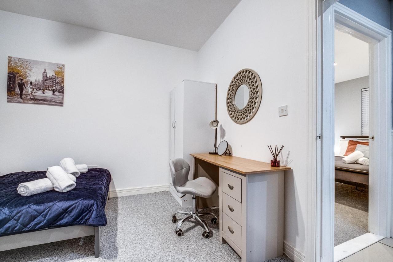 Birmingham, Modern 2 Bedroom, Free Parking Spaces, Free Wi-Fi And Netflix Exterior photo
