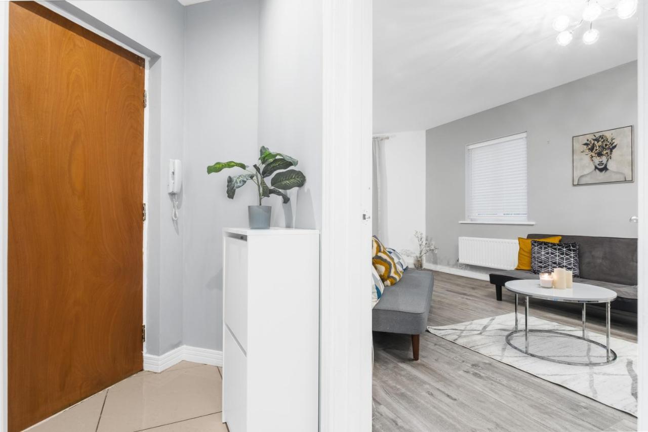 Birmingham, Modern 2 Bedroom, Free Parking Spaces, Free Wi-Fi And Netflix Exterior photo