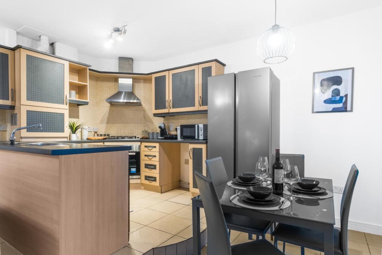 Birmingham, Modern 2 Bedroom, Free Parking Spaces, Free Wi-Fi And Netflix Exterior photo